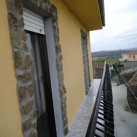 Valdefuentes de Sangusín Casa Rural El Carrascal מראה חיצוני תמונה